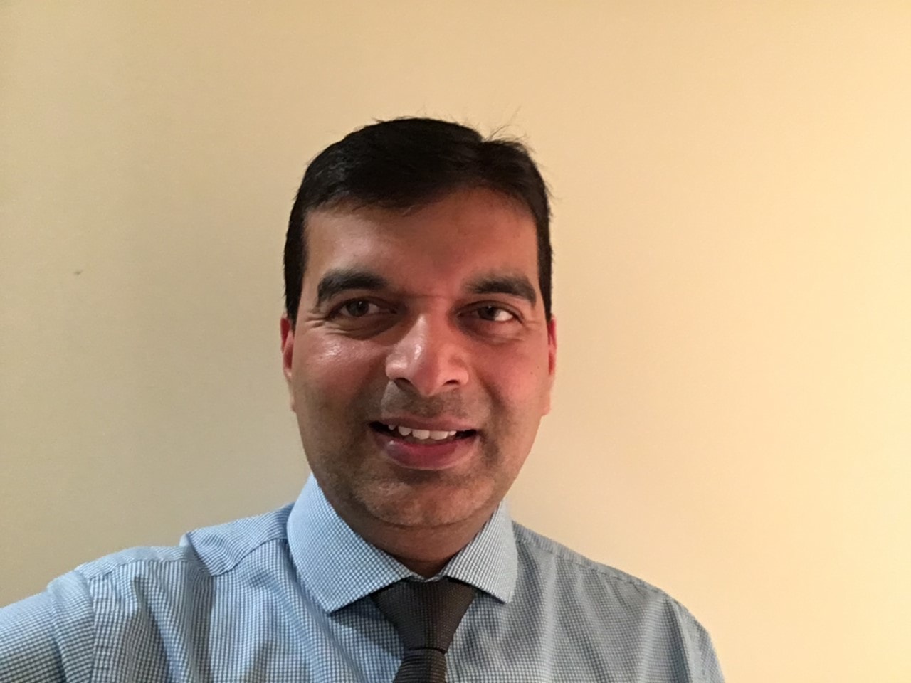 Portrait of Dr Mahantesh Dwaranakuntte